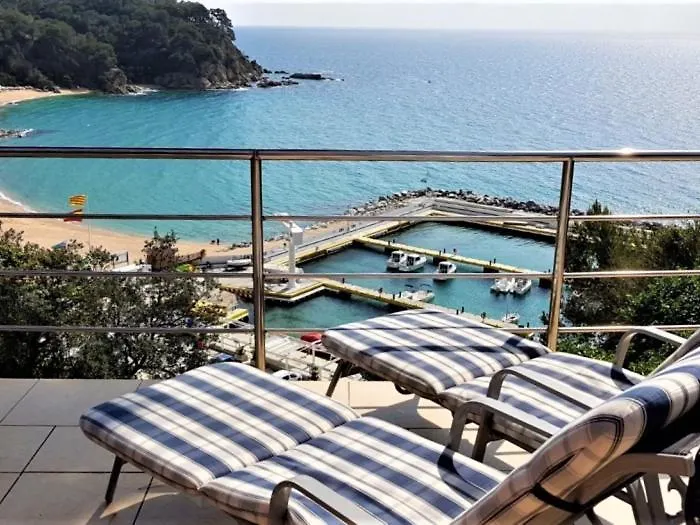 Papaya Villa Lloret de Mar 0*,